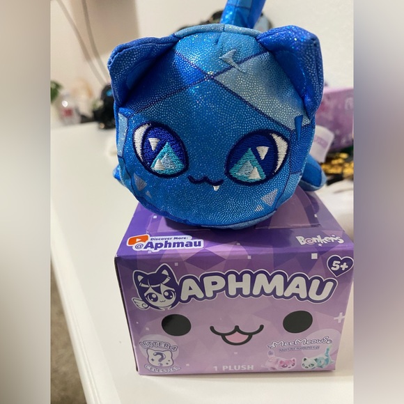 Sapphire Aphmau meemeows litter 4 - Picture 4 of 7